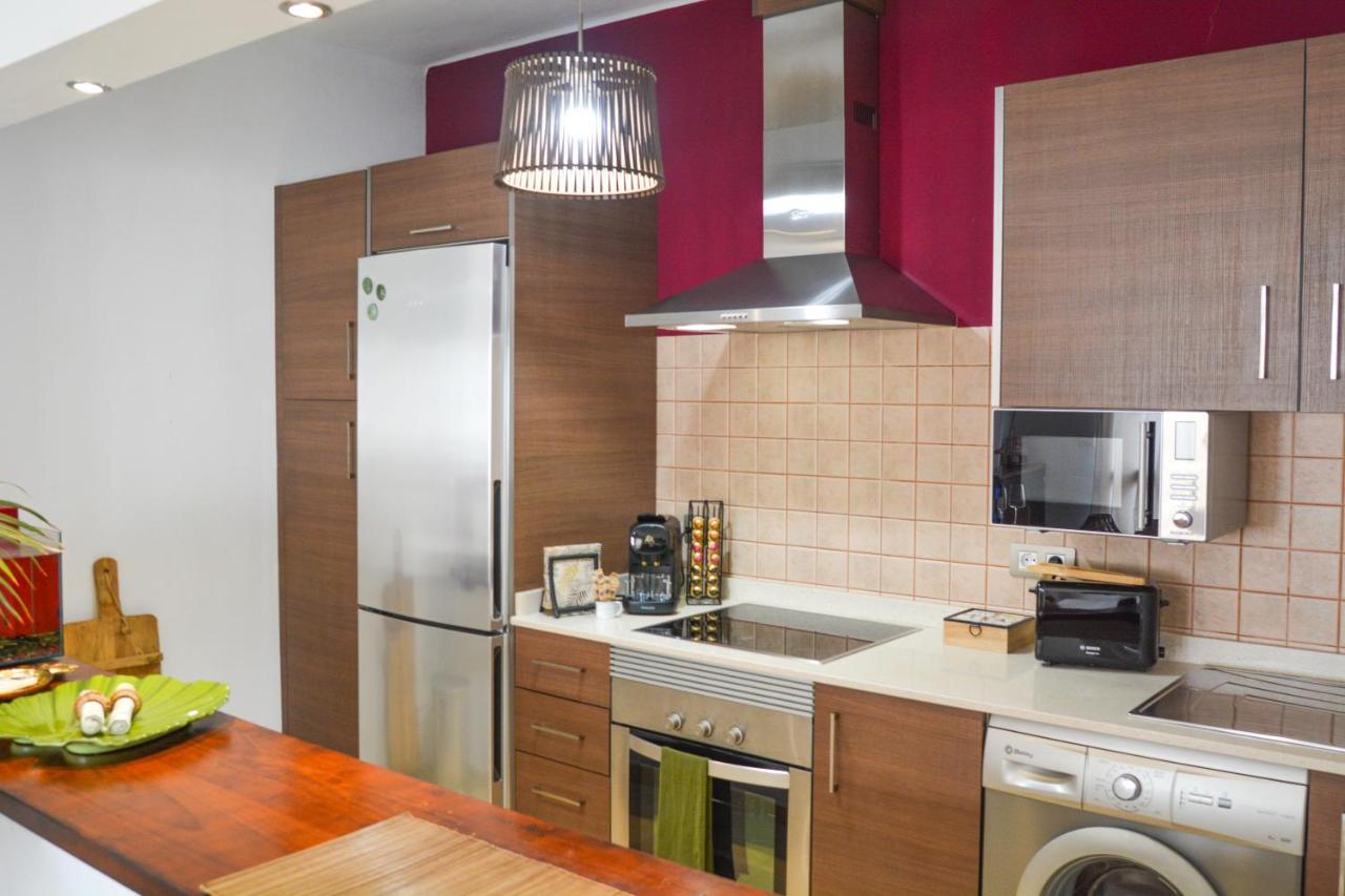 Apartamentos Mares De Lava - Puerto Del Carmen بويرتو ذيل كارمين المظهر الخارجي الصورة